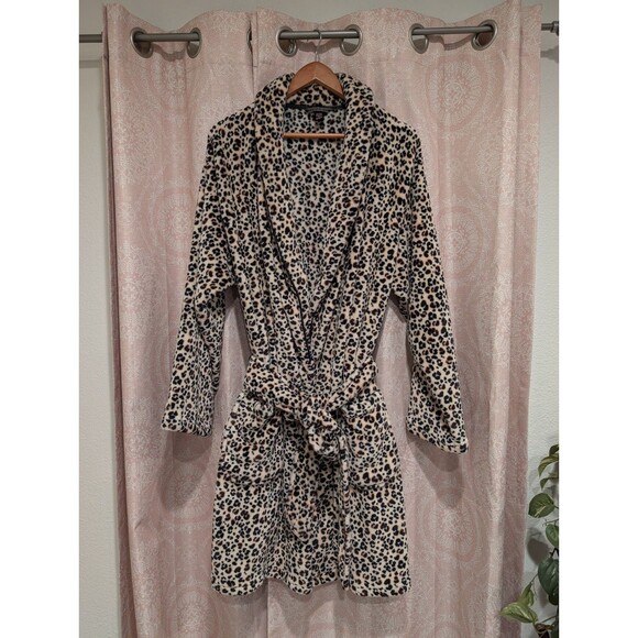 Victoria Secret Plush Robe Womens Animal Leopard Printv2 Slide Pockets XL/XXL - Picture 1 of 11